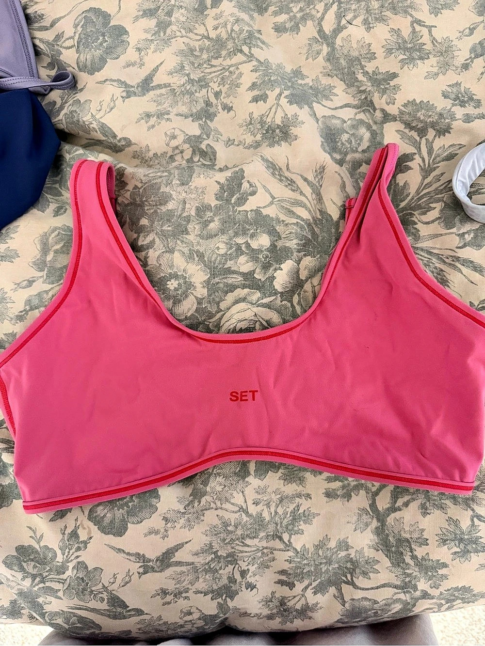 SET Pink sports braSize XL Like New